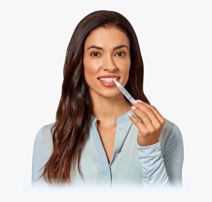 Applying A Teeth Whitening Pen - Moon Teeth Whitening Pen, HD Png Download, Free Download